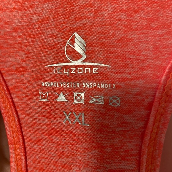 NWOT “RUN” tech tank - Picture 2 of 3